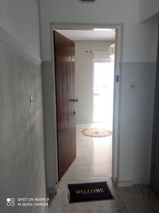 Lemon - Happyhostgr - Downtown Apartment Vólosz Kültér fotó